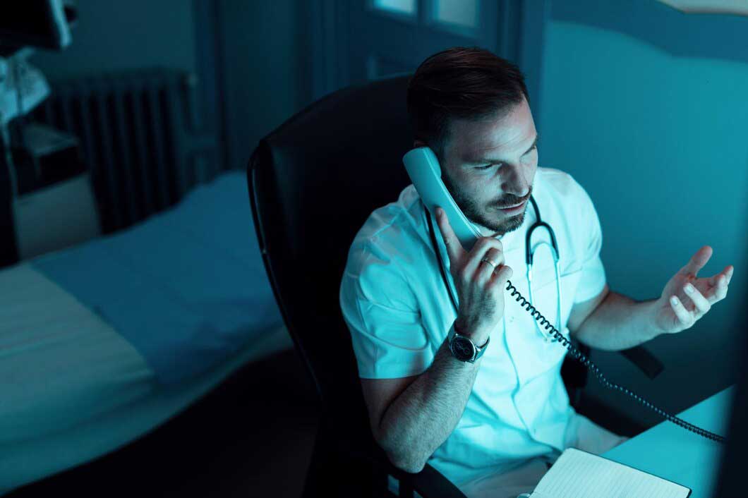 Online Doctor at Night-1